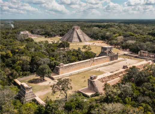 Chichén Itzá Complejo pirámide Despedida de Soltera y Soltero en Riviera Maya Caribe México Paradise Events