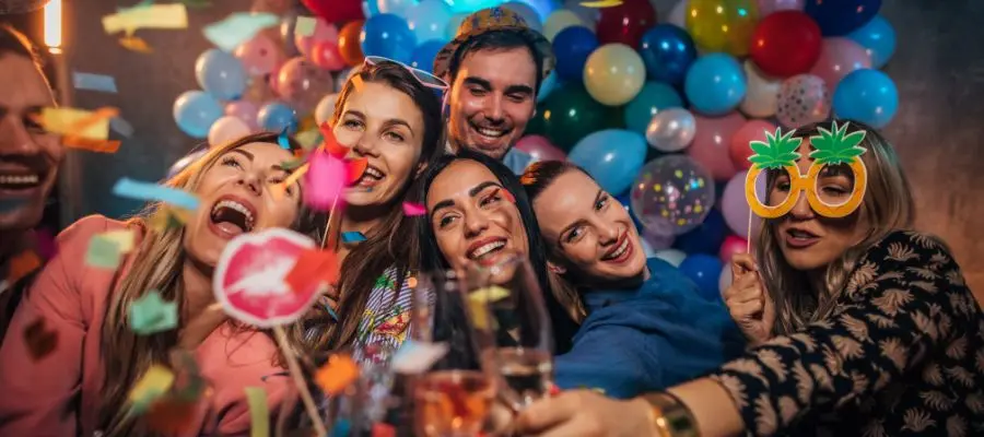 Cómo diseñar un photocall para una despedida de soltera que quede en el recuerdo